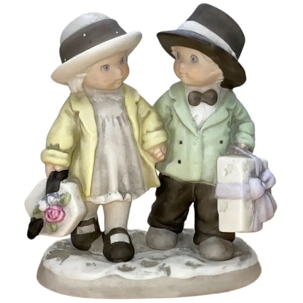 Enesco Sharing the Joy of the Season 1996 Kim Anderson/Verkerke Figurine